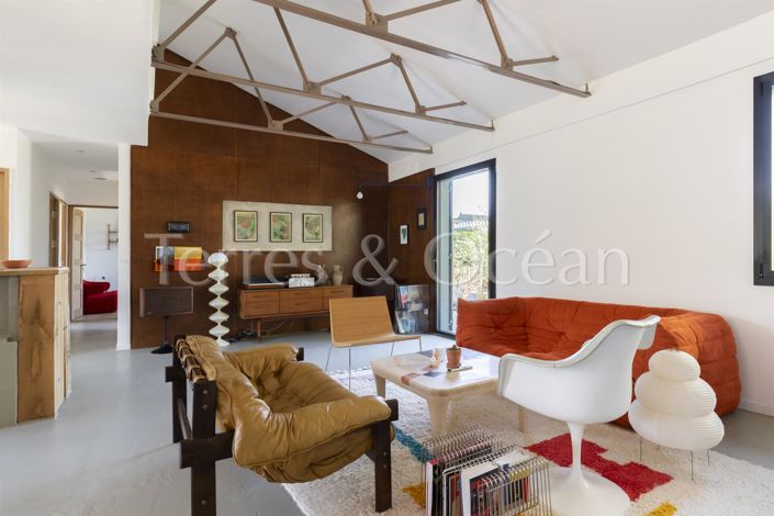 Image No.3-3 Bed House for sale