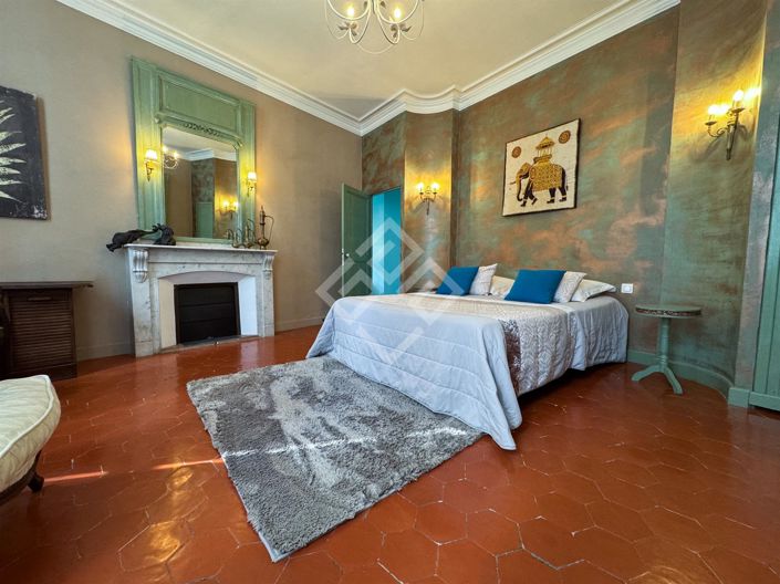 Image No.27-9 Bed House for sale