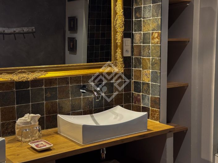 Image No.34-9 Bed House for sale