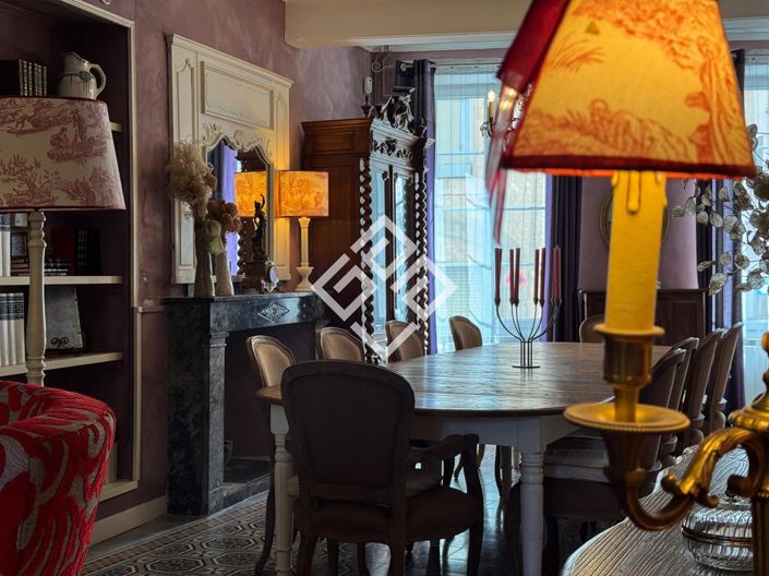 Image No.6-9 Bed House for sale