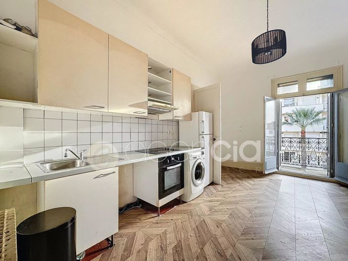 Image No.8-3 Bed Apartment for sale