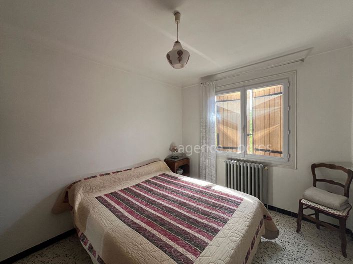 Image No.8-2 Bed House for sale