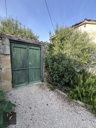 Image No.19-5 Bed House for sale