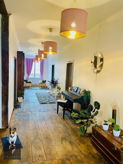 Image No.8-5 Bed House for sale