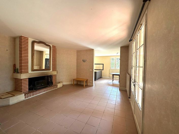 Image No.3-6 Bed House for sale