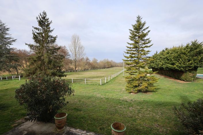 Image No.19-6 Bed Property for sale