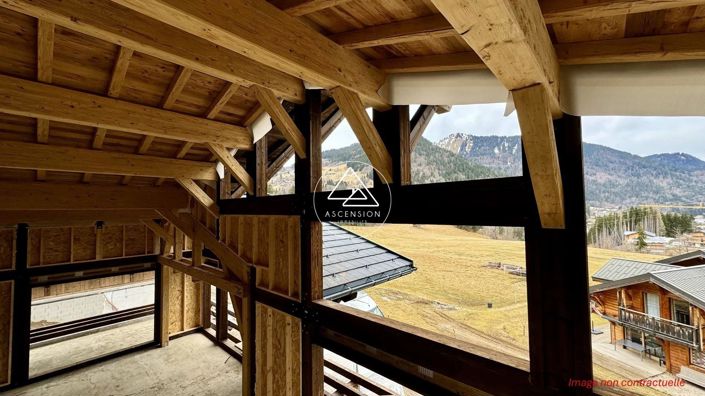 Image No.9-5 Bed House for sale