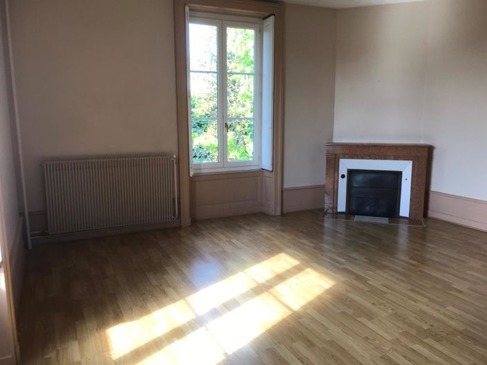 Image No.12-4 Bed House for sale