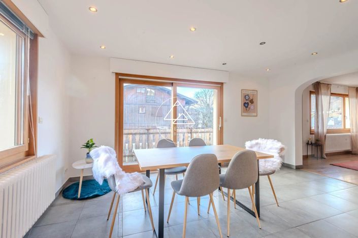 Image No.17-3 Bed Apartment for sale