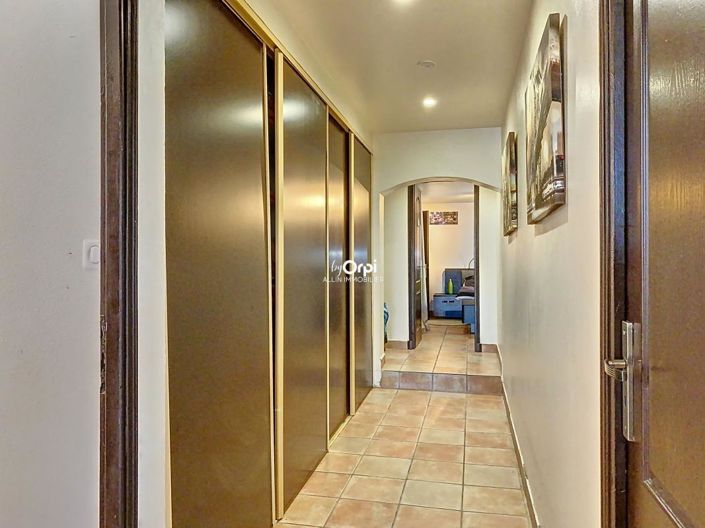 Image No.11-4 Bed House for sale