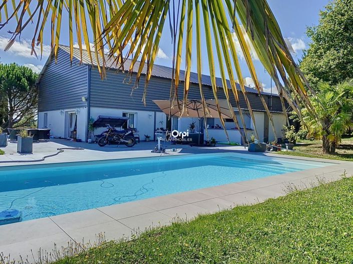 Image No.3-4 Bed House for sale