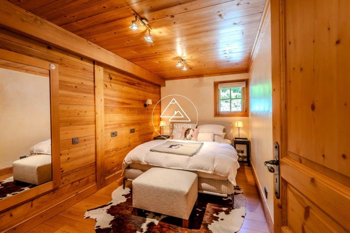 Image No.20-4 Bed House for sale