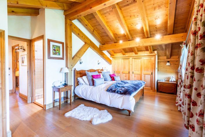 Image No.35-4 Bed House for sale