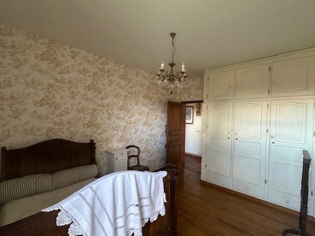 Image No.12-4 Bed House for sale