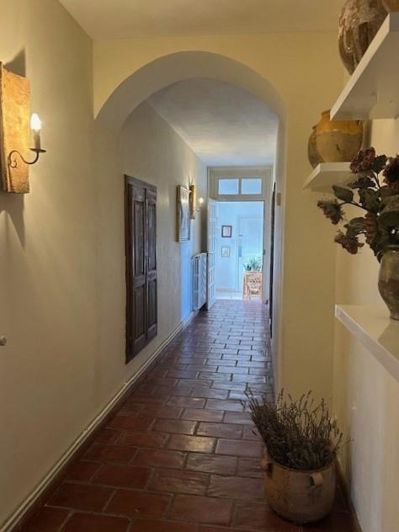 Image No.9-4 Bed House for sale