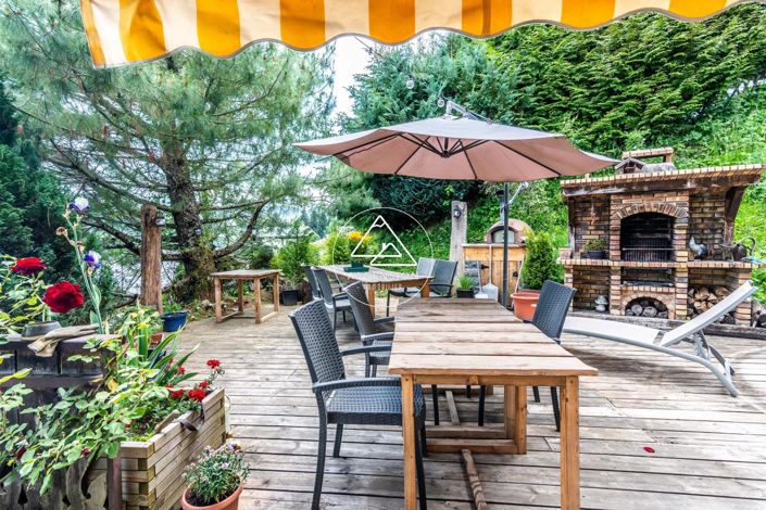 Image No.42-13 Bed House for sale