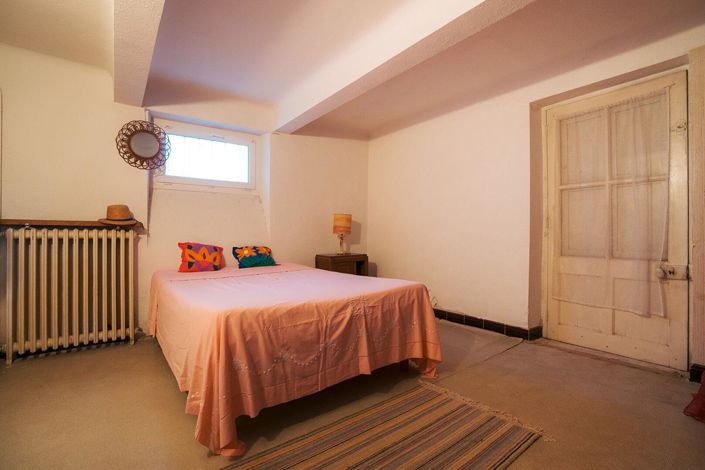 Image No.15-4 Bed House for sale