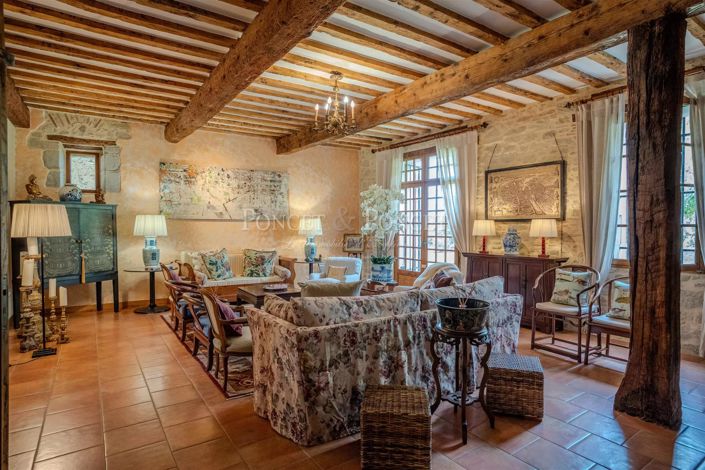 Image No.11-9 Bed House for sale