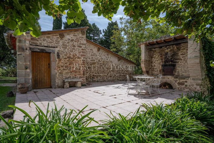 Image No.24-9 Bed House for sale