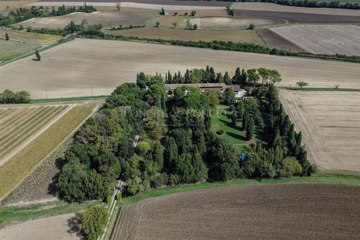 Image No.28-9 Bed House for sale