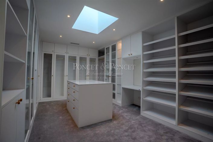 Image No.18-6 Bed House for sale