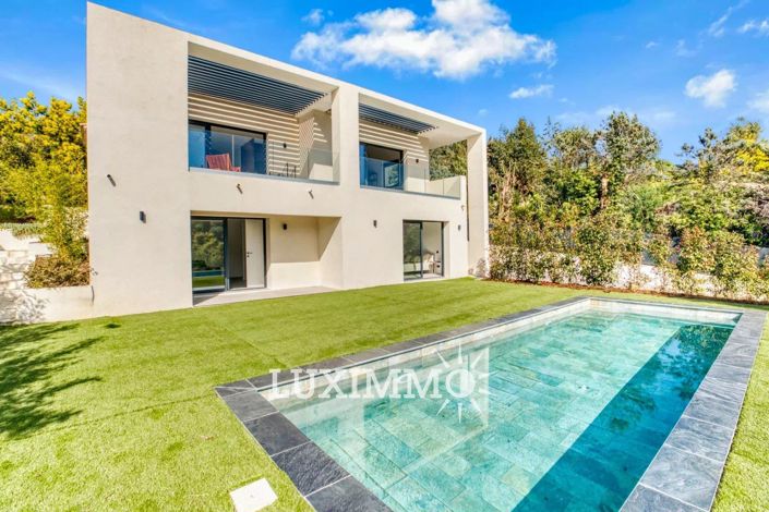 Image No.1-4 Bed House for sale