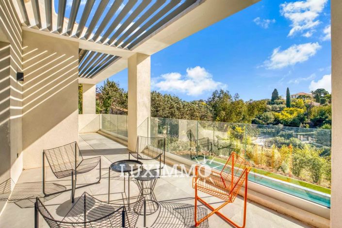 Image No.16-4 Bed House for sale