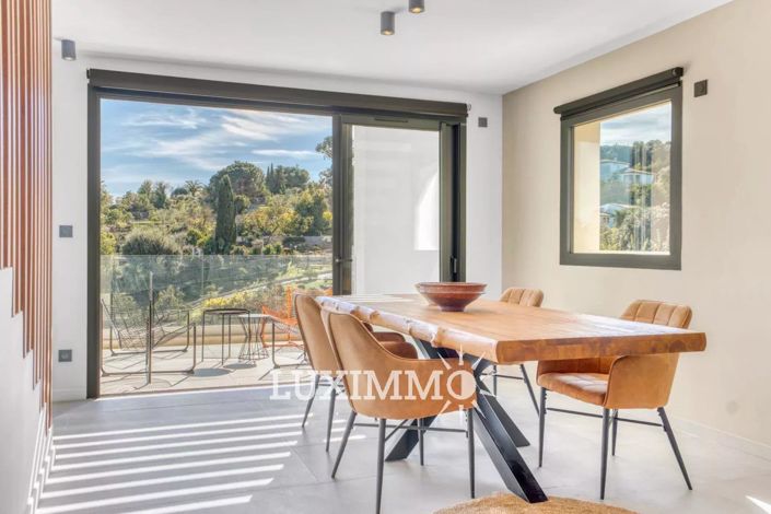 Image No.7-4 Bed House for sale