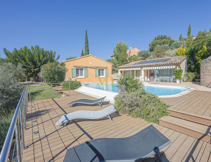 Image No.1-4 Bed House for sale