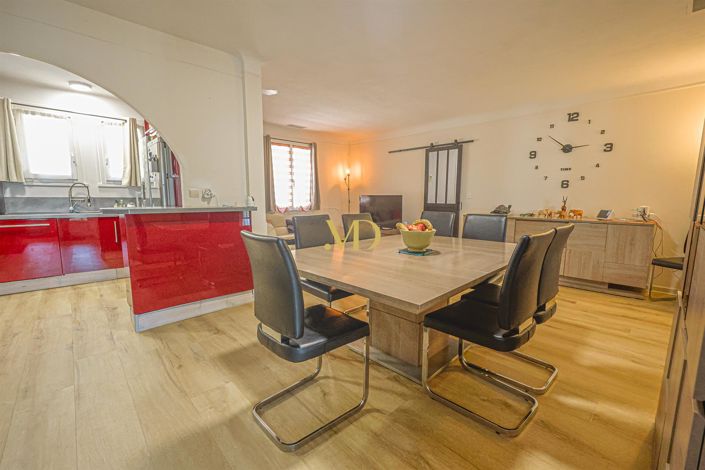 Image No.15-4 Bed House for sale