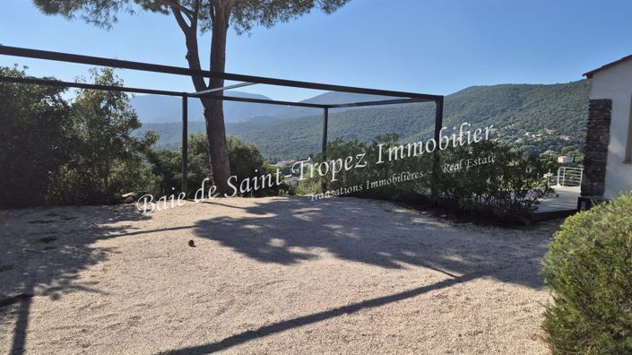 Image No.17-5 Bed House for sale