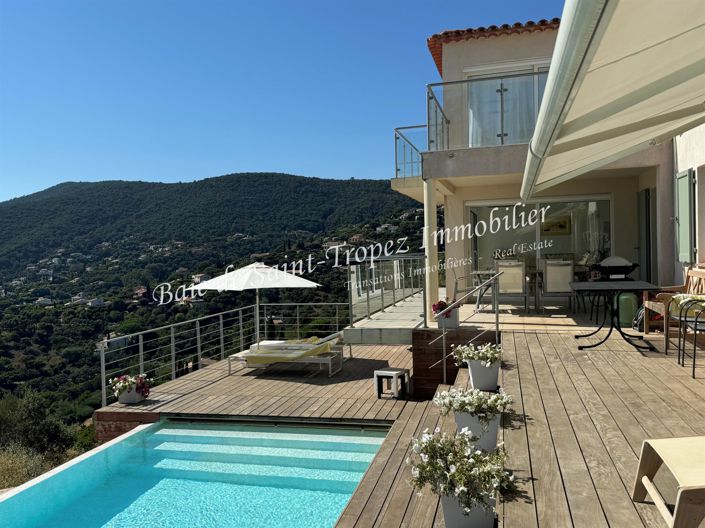 Image No.2-5 Bed House for sale