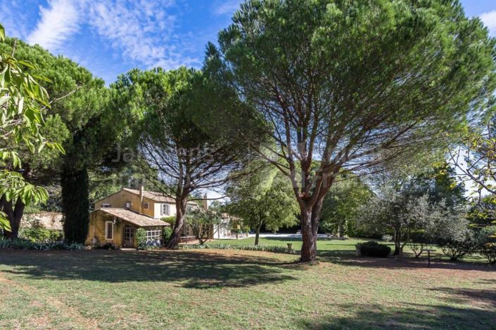 Image No.10-4 Bed House for sale