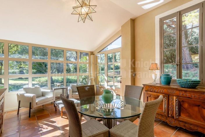 Image No.3-4 Bed House for sale