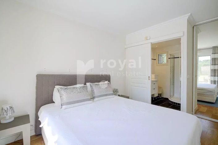 Image No.11-1 Bed Apartment for sale