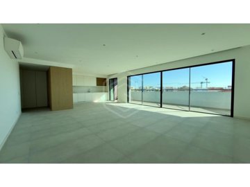 3 Bed Apartment for sale