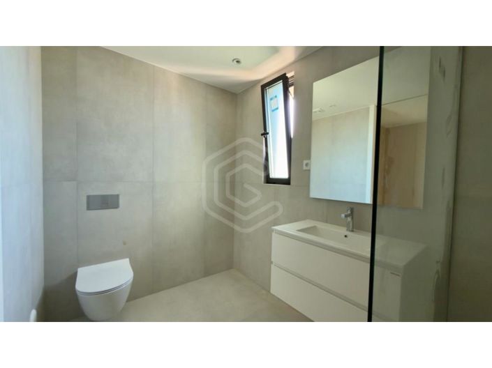 Image No.17-3 Bed Apartment for sale