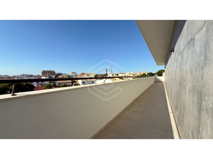 Image No.22-3 Bed Apartment for sale