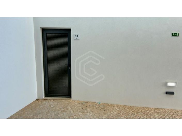 Image No.27-3 Bed Apartment for sale