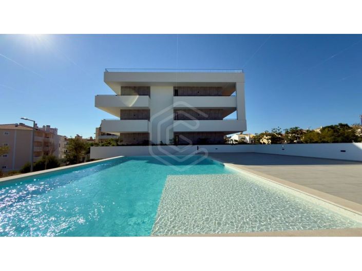 Image No.30-3 Bed Apartment for sale