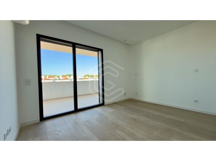 Image No.6-3 Bed Apartment for sale