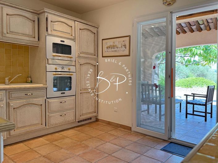 Image No.9-3 Bed House for sale