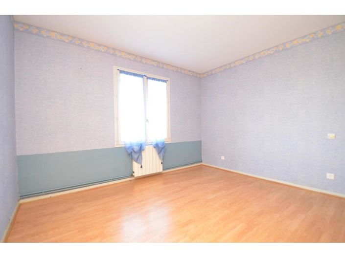 Image No.13-3 Bed House for sale