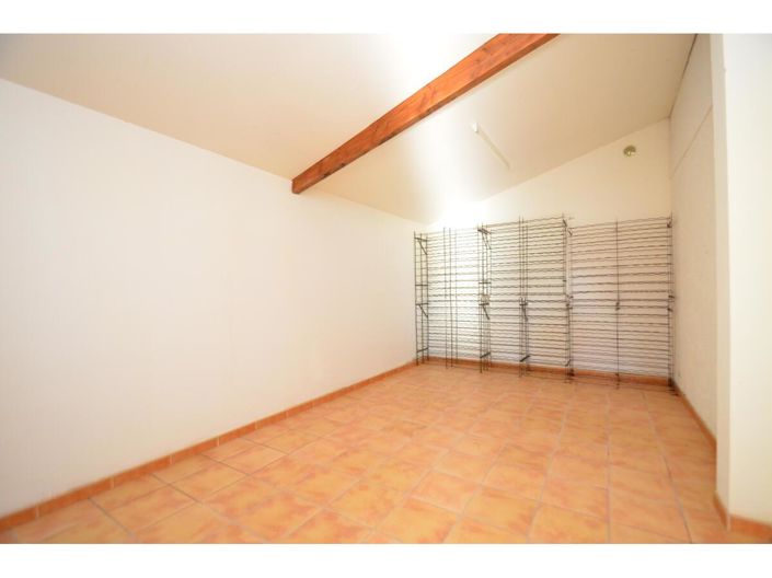 Image No.17-3 Bed House for sale