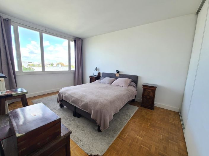 Image No.10-4 Bed Apartment for sale