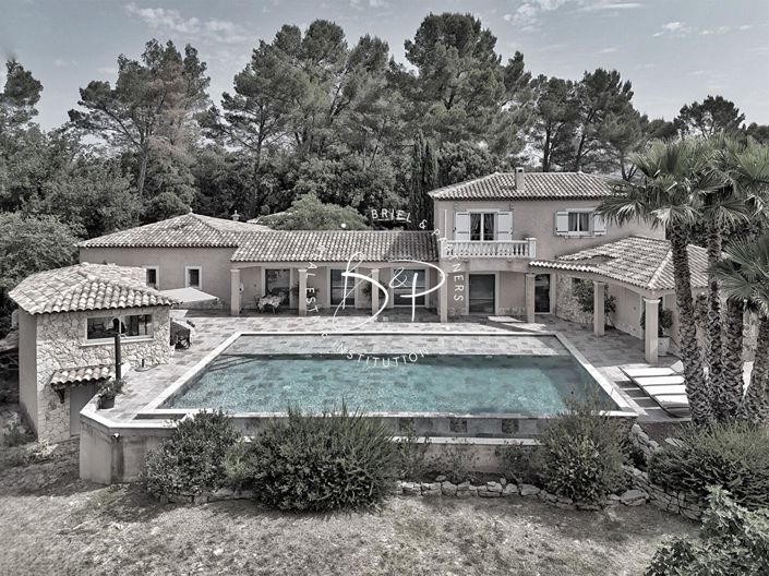 Image No.1-6 Bed House for sale