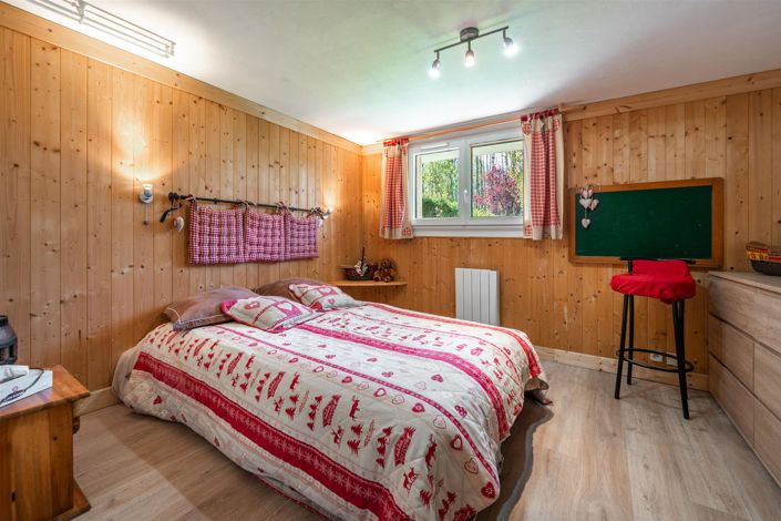 Image No.11-2 Bed House for sale