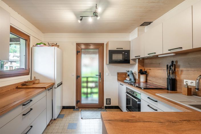 Image No.6-2 Bed House for sale