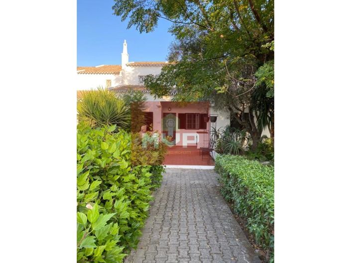 Image No.1-3 Bed House for sale