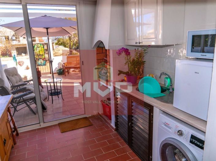 Image No.16-3 Bed House for sale